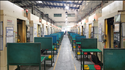 李晓彤率队赴东莞市考察企业，与家乡企业家共话家电零配件销售新机遇